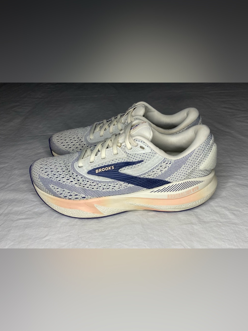 Size 8.5 B Brooks Adrenaline GTS 24 Grey Blue Ribbon Peach Medium Width